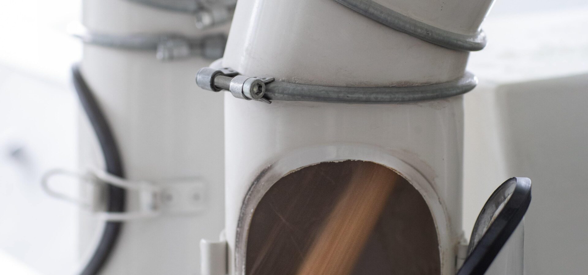 Passaggio della farina nello stabilimento Molino Denti